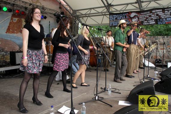 Brother Honk - The Unkmanganis - 15. This Is Ska Festival Rosslau - 25.06.2011 (1).JPG